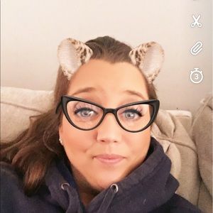 Meet your Posher, Eleesha