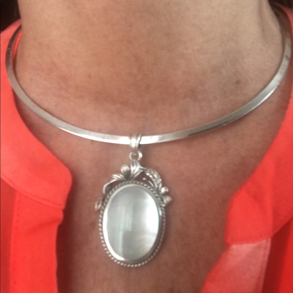 💕 Mother  of pearl and sterling silver pendant