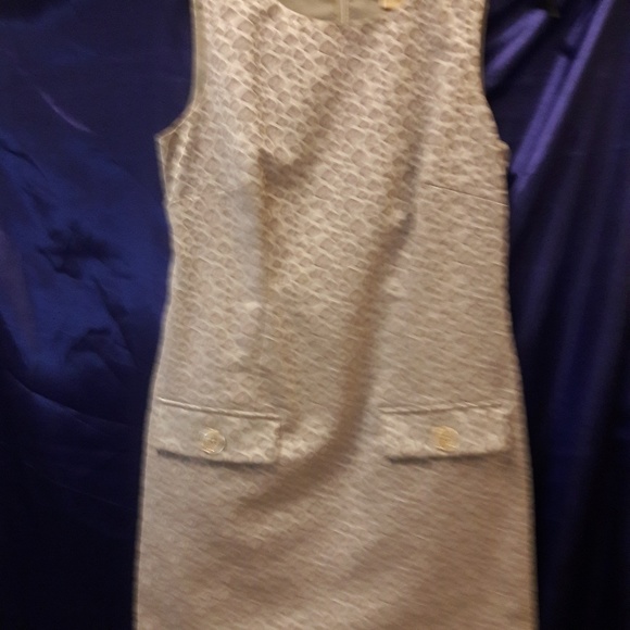 Michael Kors stunning silver/gray 2 pcs. Suit - Picture 5 of 8