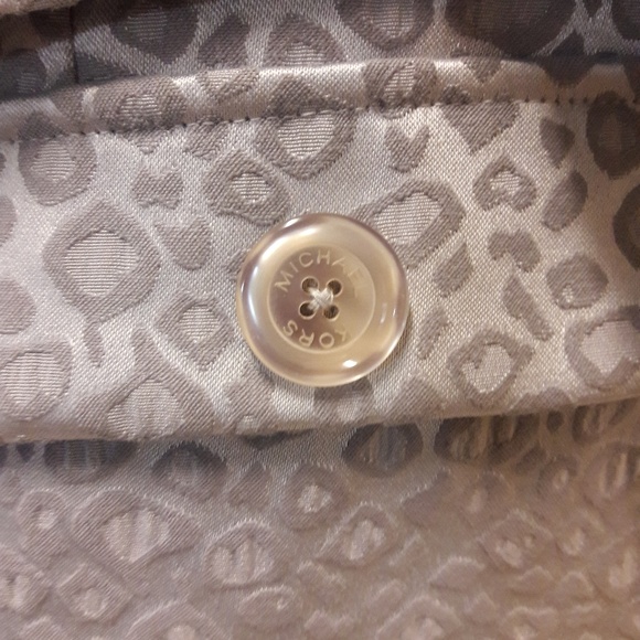 Michael Kors stunning silver/gray 2 pcs. Suit - Picture 6 of 8