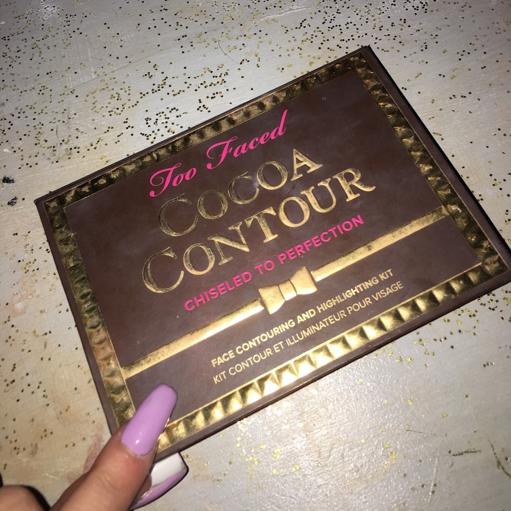 Too faced cocoa contour contouring kit
