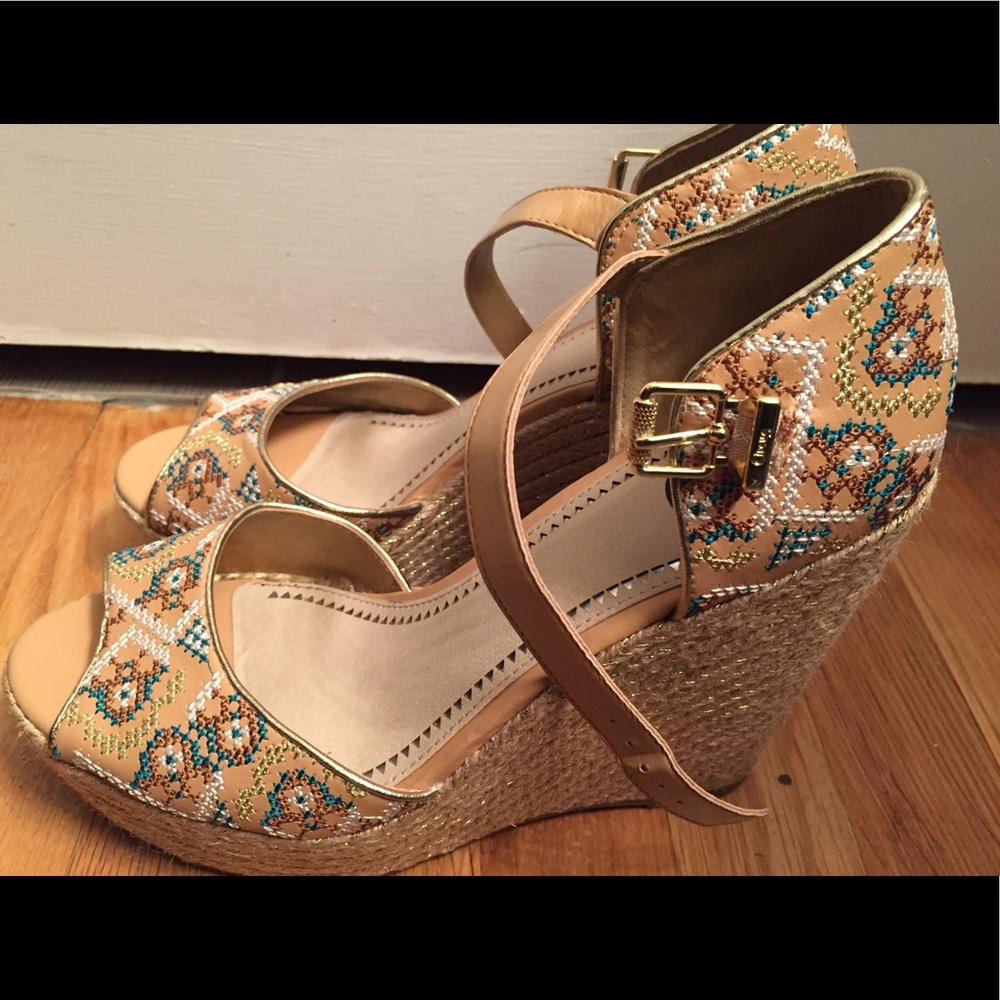 Women's wedge shoes