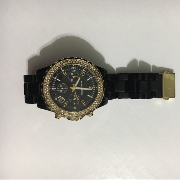 🎉🎉🎉Black and gold michael kors watch - Picture 3 of 5
