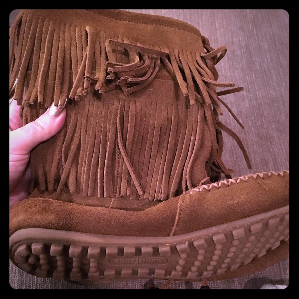 Minnetonka fringe moccasin  🌈LIMITED EDITION🌈