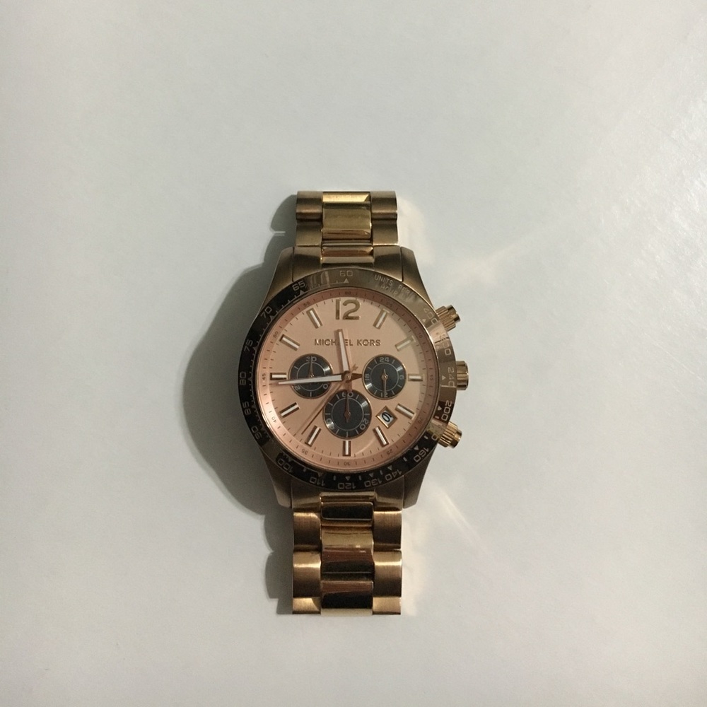 🎉🎉Beautiful rose gold michael kors watch