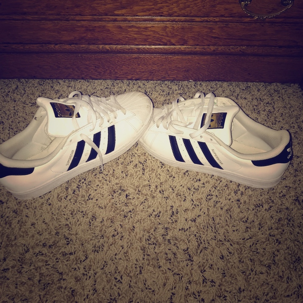 Adidas super stars