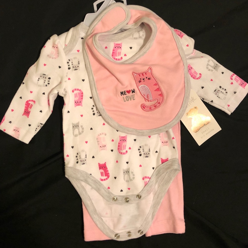 0-3 month outfit set NWT
