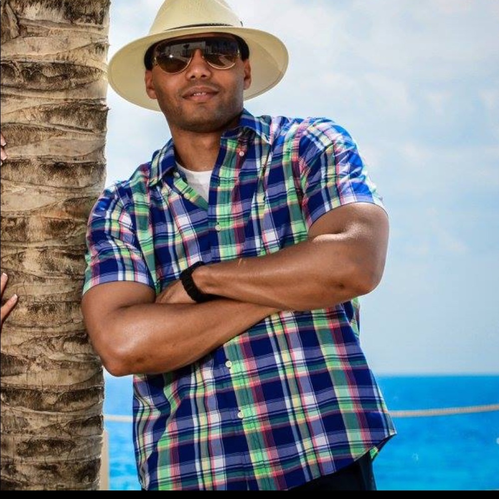 Polo Short Sleeve Plead Button Down