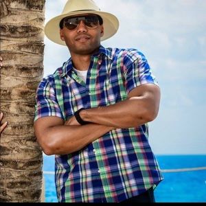 Polo Short Sleeve Plead Button Down