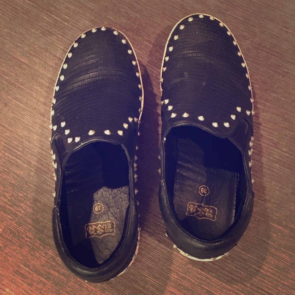 Ash studded sneaker slide 💥so comfy💥 RARE👀👀