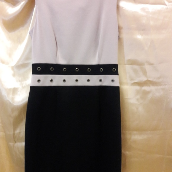 Calvin Klein tan & black sleeveless dress - Picture 3 of 5