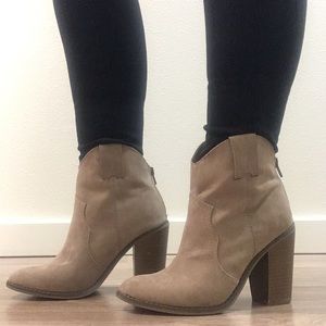 7.5 taupe booties