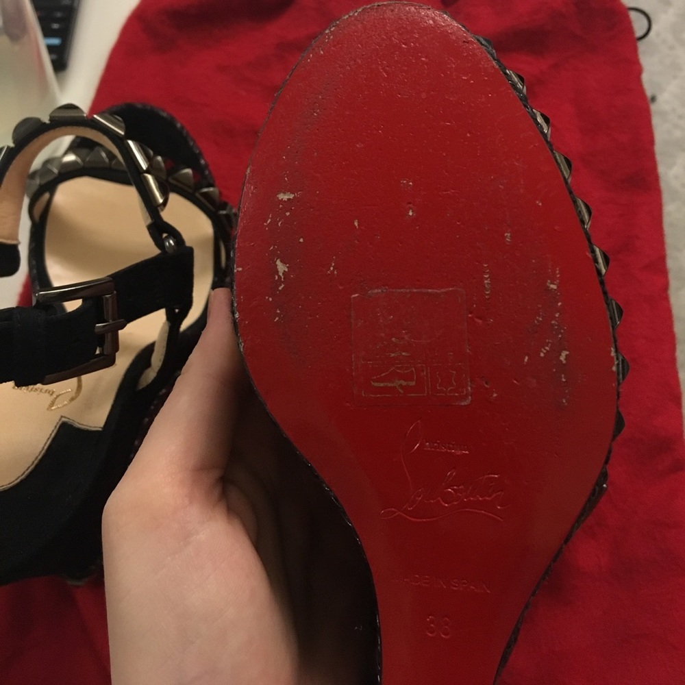 christian louboutin black wedged heels - Picture 3 of 3