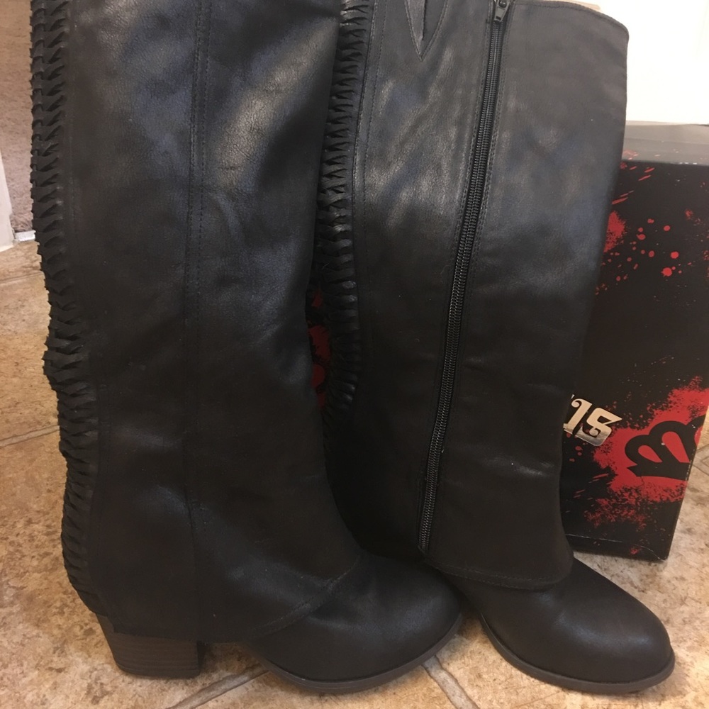 Fergalicious black boots