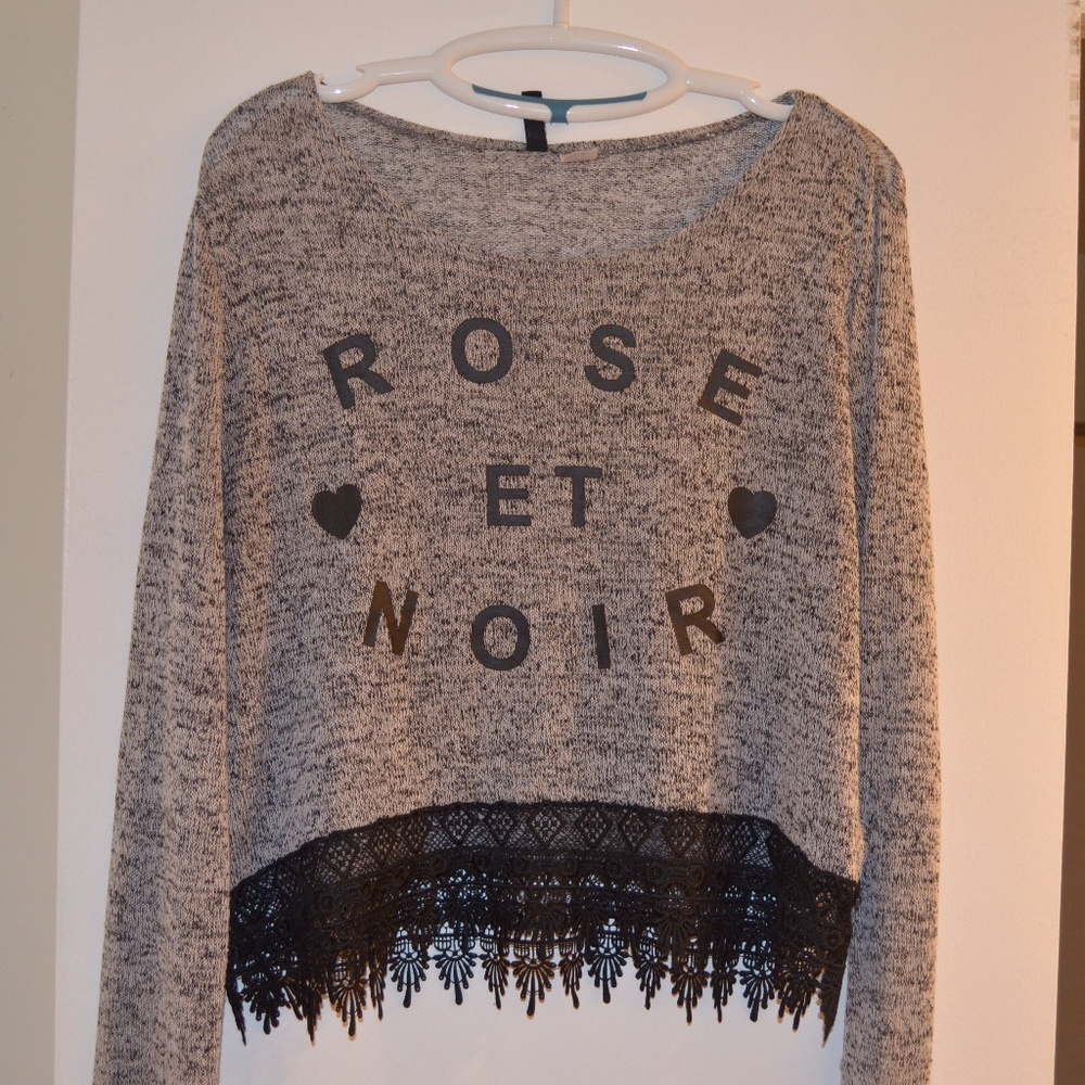 H&M Divided cropped light sweater