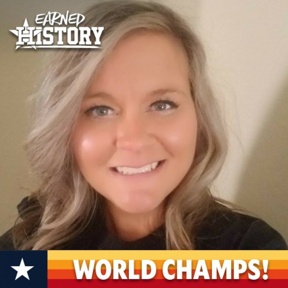 Meet your Posher, Larissa