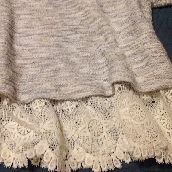 Darling top with attached ruffled bottom - Picture 2 of 3