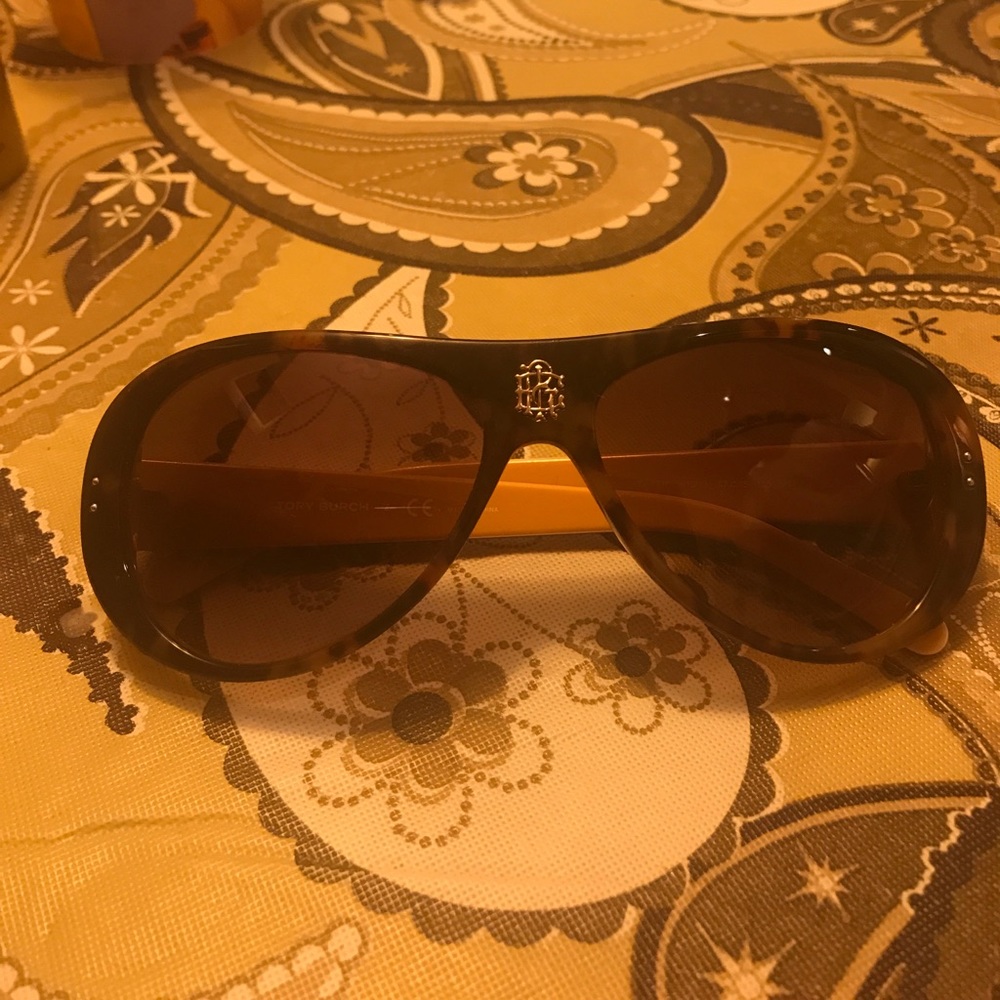 TORY BURCH sunglasses! Lightly worn!
