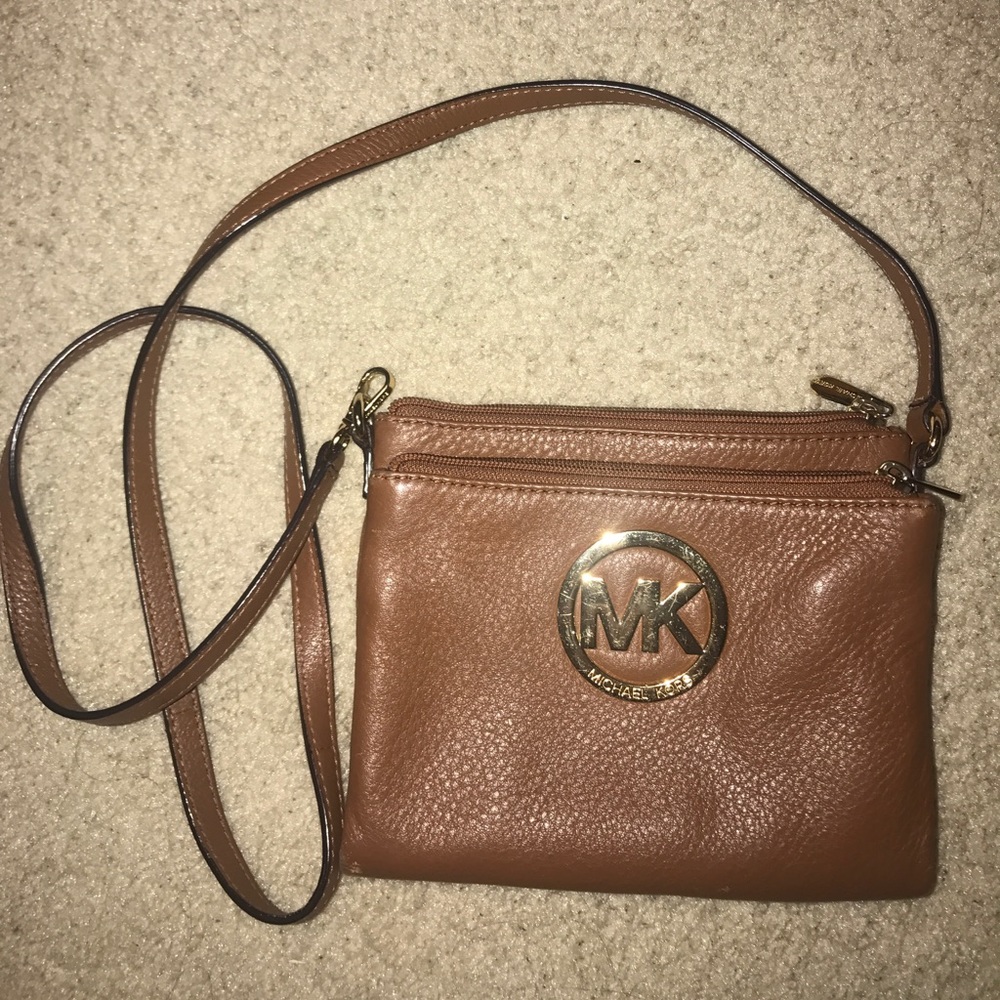 MICHEAL KORS crossbody