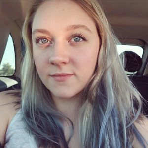 Meet your Posher, Courtney