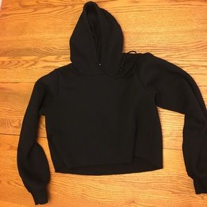 Cropped raw hem black sweatshirt