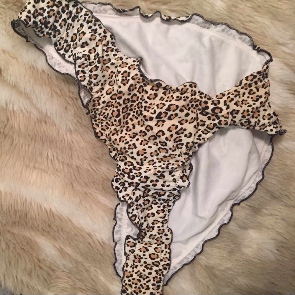 Victoria Secret Cheetah Print Cinch Bottoms