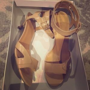 Nude Nine West low heels