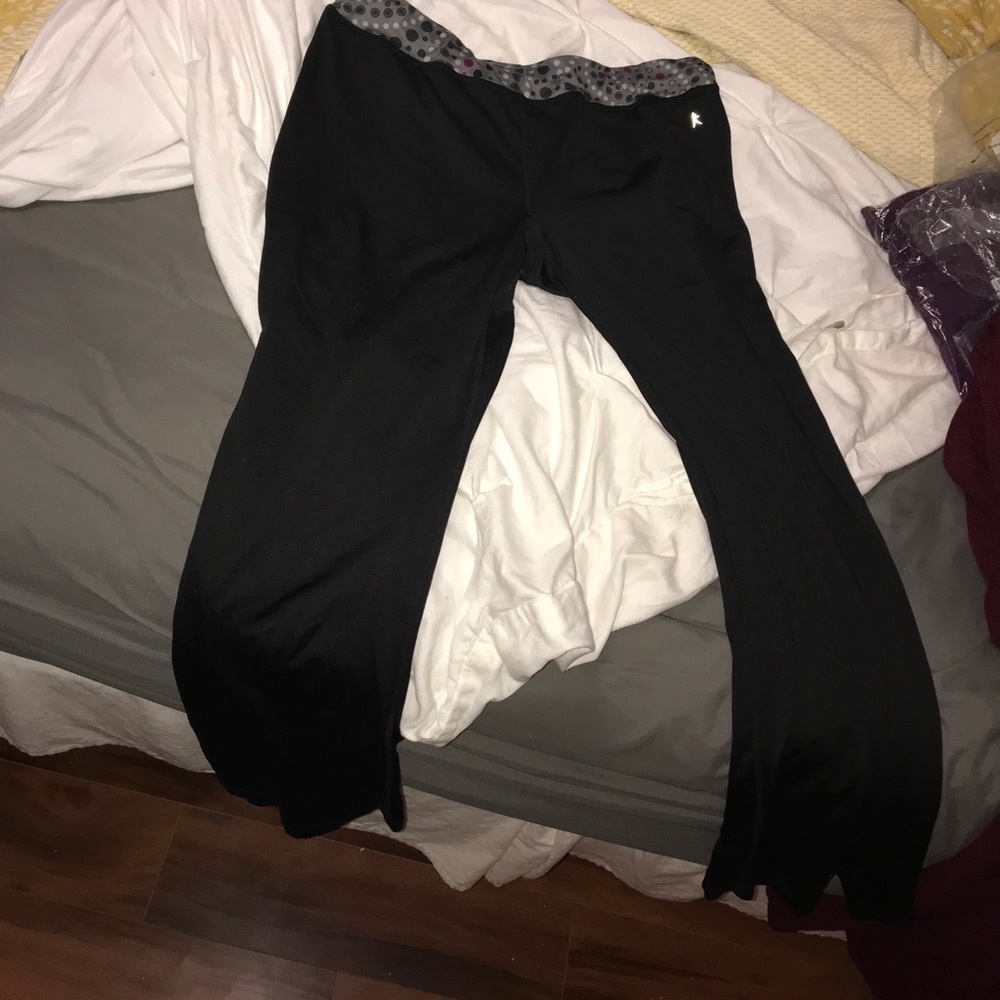 Danskin black yoga/workout pants