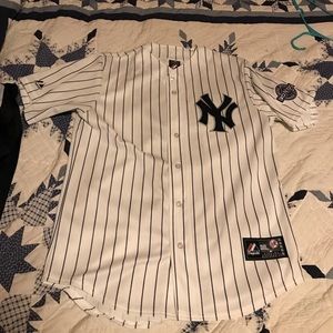 Derek Jeter 3000 hits Jersey size medium