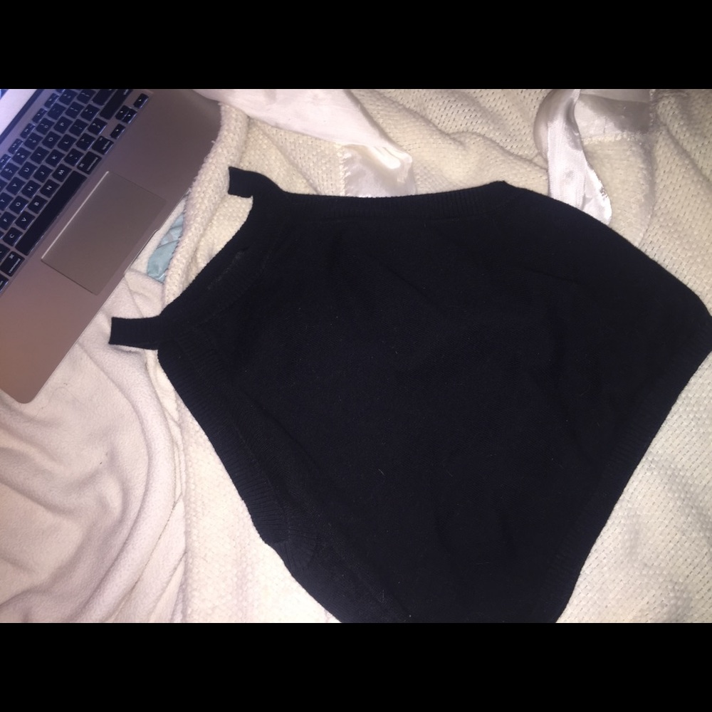 Cute Tops Bundle! - Picture 2 of 7