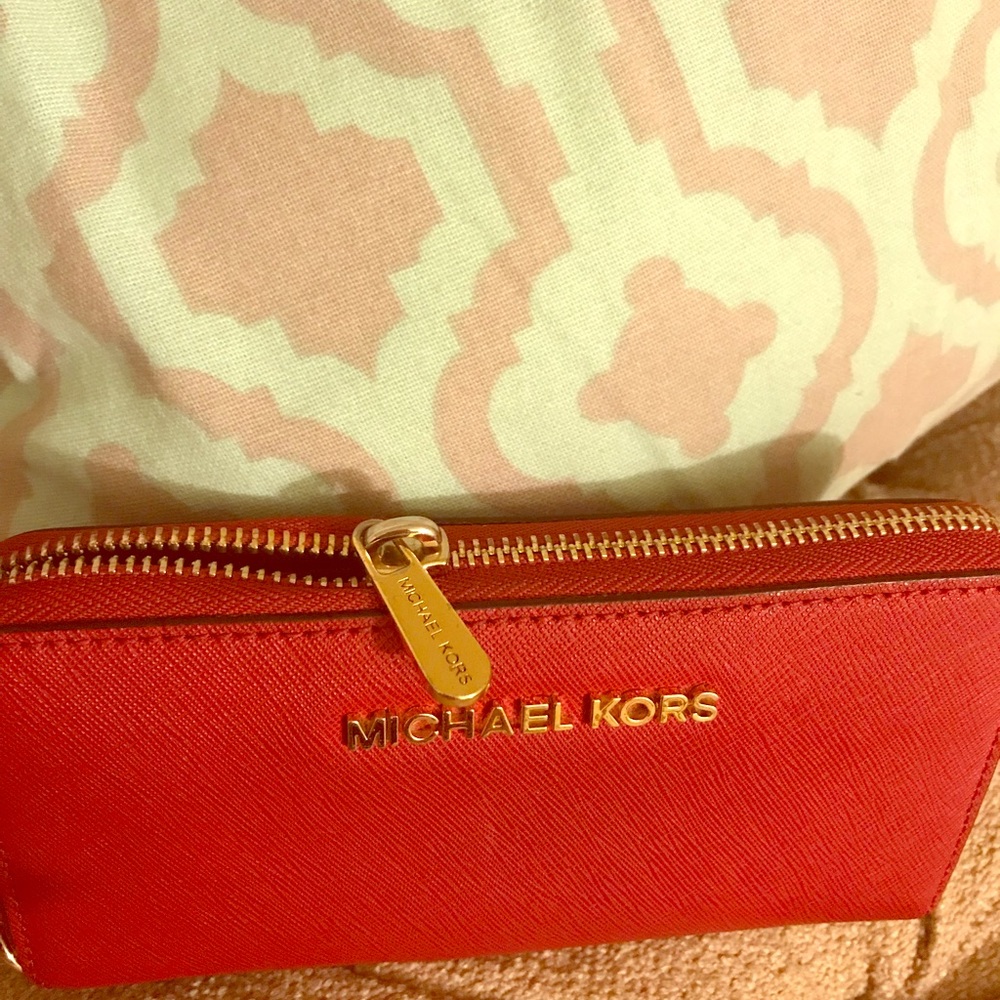 Authentic Michael Kor wallet