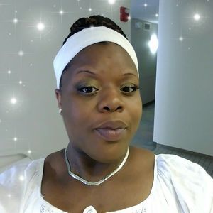 Meet your Posher, Beatrice