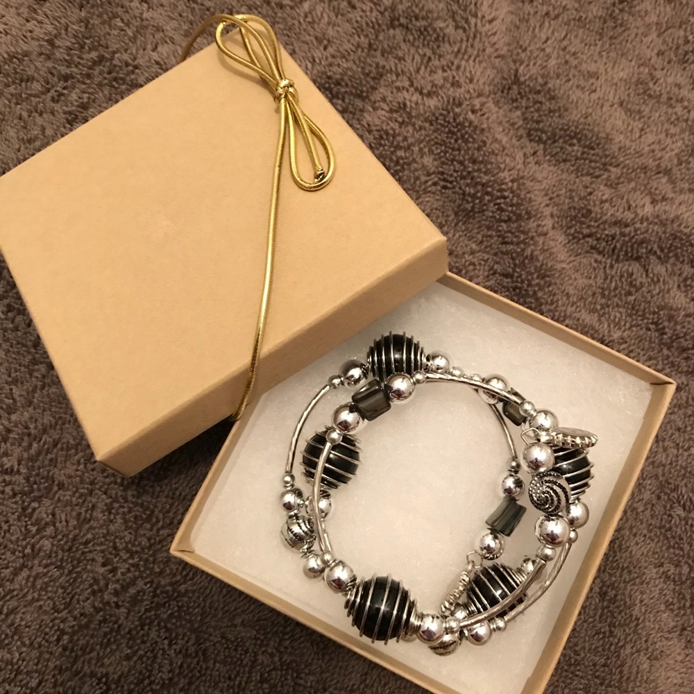 Bracelet - Picture 3 of 5