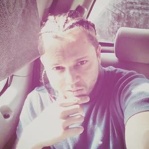 Meet your Posher, Andres