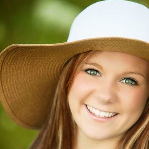 Meet your Posher, Abby