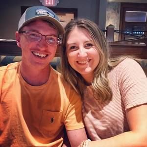 Meet your Posher, Lindsey