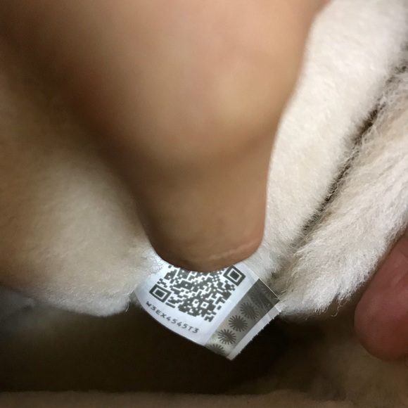 ‼️1 day price drop‼️Ugg Boots Adoria Tehuana - Picture 6 of 7