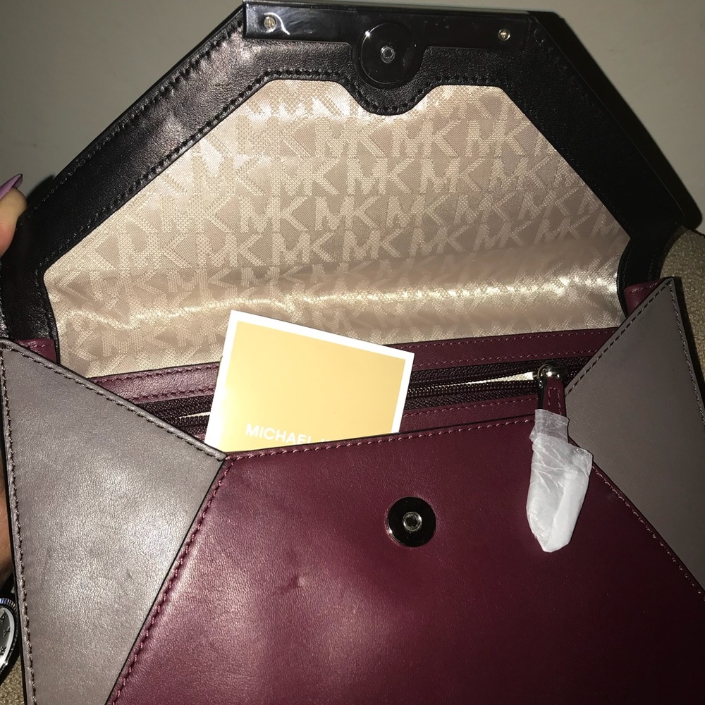 🎉SOLD🎉So classy evening clutch Michael Kor - Picture 2 of 4