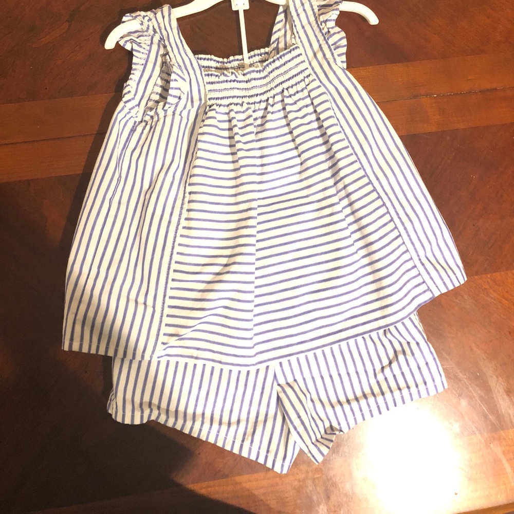 Victoria Beckham outfit