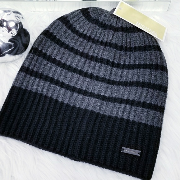 🔴LAST 1/LAST DAY🔴MICHAEL KORS KNIT BEANIE - Picture 2 of 4