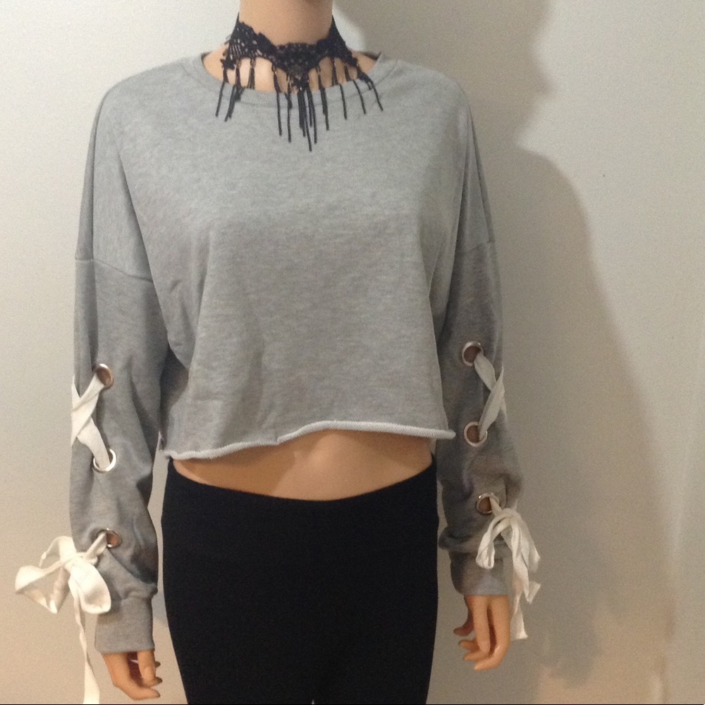 Cute Crop Top With Lace-Down Sleeves🎉Sale (Last 1 - Picture 3 of 6