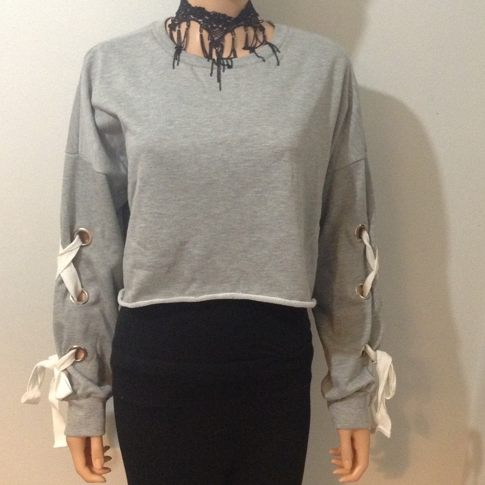 Cute Crop Top With Lace-Down Sleeves🎉Sale (Last 1 - Picture 2 of 6