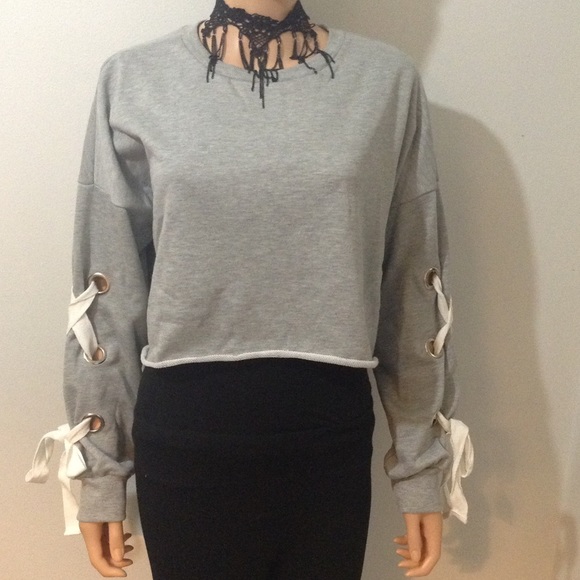 Cute Crop Top With Lace-Down Sleeves🎉Sale (Last 1 - Picture 2 of 6