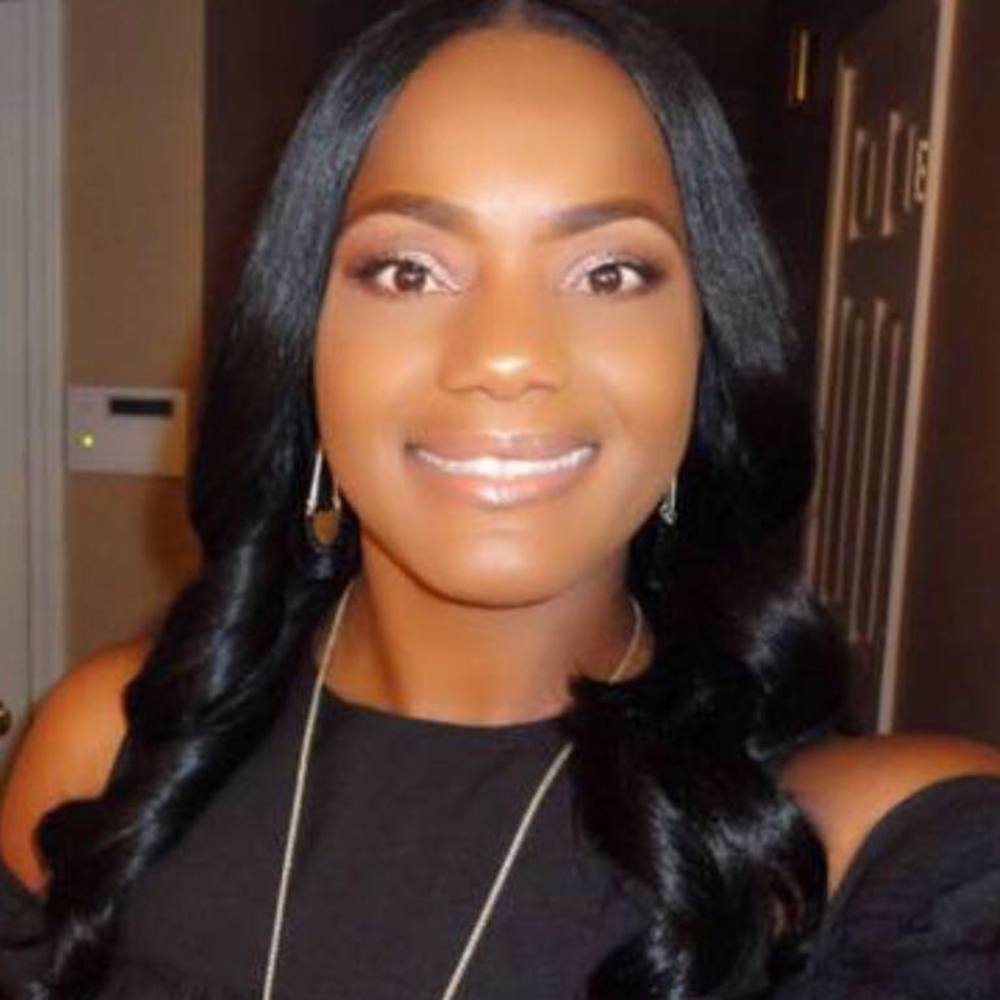 Meet your Posher, Vickie