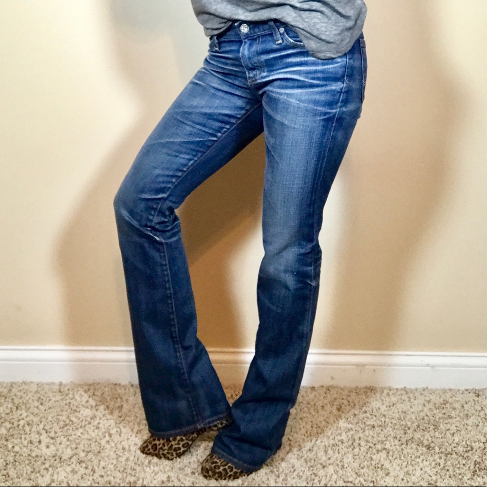 Weekend Jeans - Picture 4 of 8