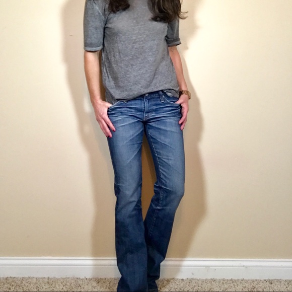Weekend Jeans - Picture 2 of 8
