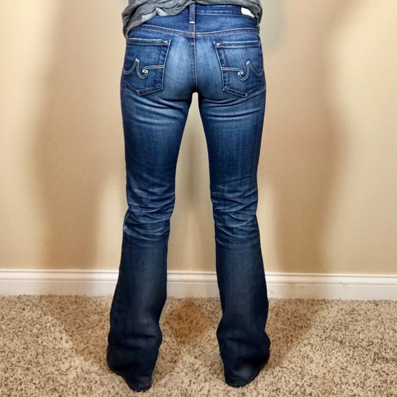 Weekend Jeans - Picture 5 of 8