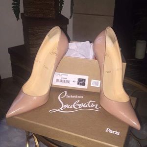 So Kate .........Size 40.....(US size 9/12)