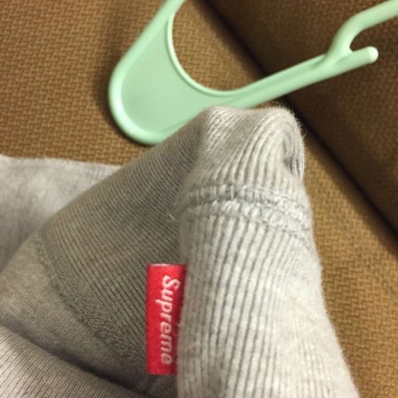 Supreme Box Logo Hoodie - Picture 3 of 7