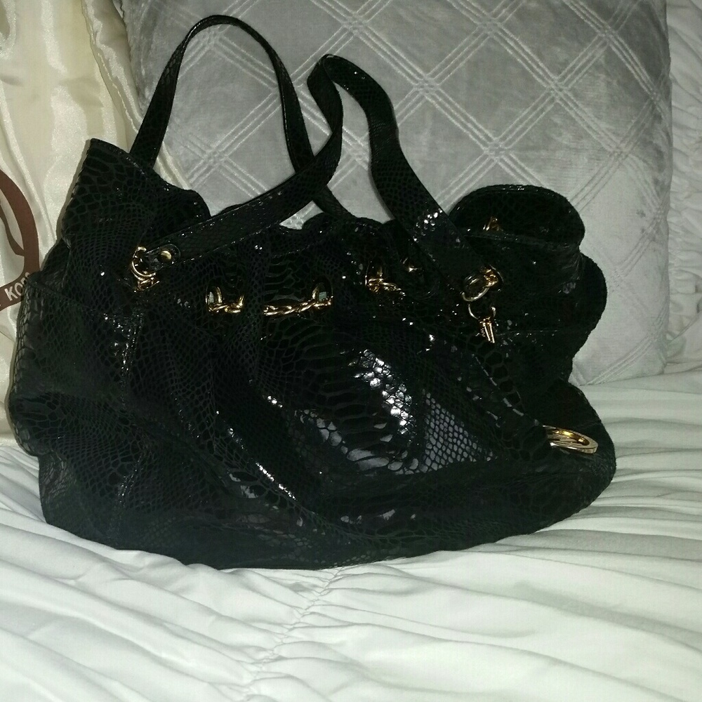 🔥Michael Kors Slouchy Handbag🔥